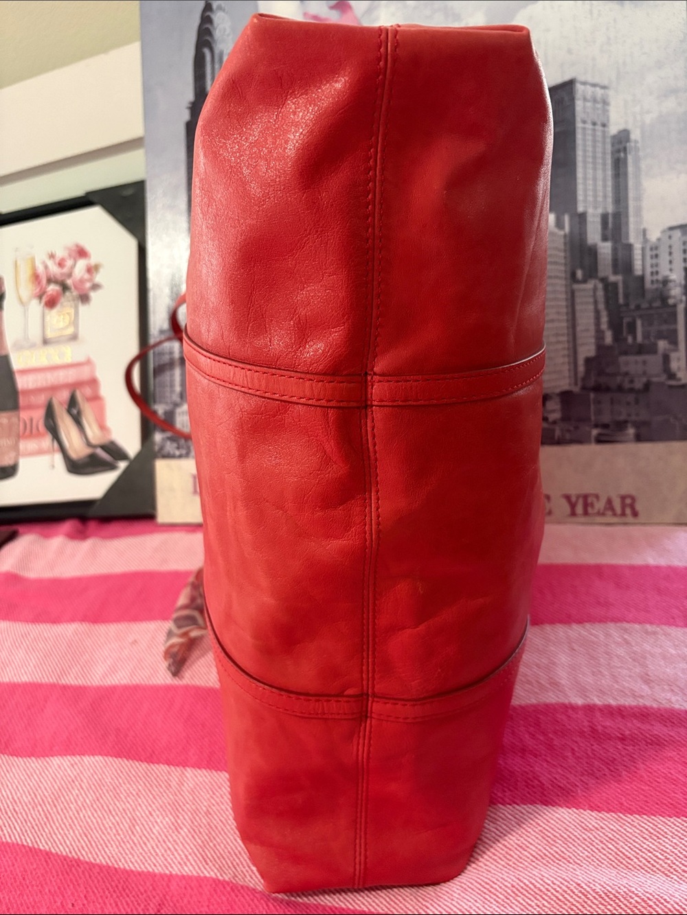 Banana Republic Pale Red Leather Scalloped-Top Tote - Picture 9 of 16